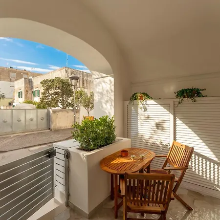 San Pietro House Isquia